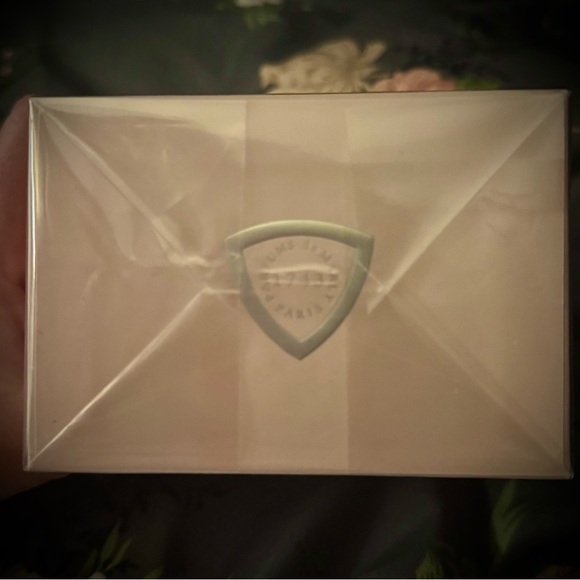 Delina Parfums de Marly 2.5 oz NEW! - Picture 6 of 7